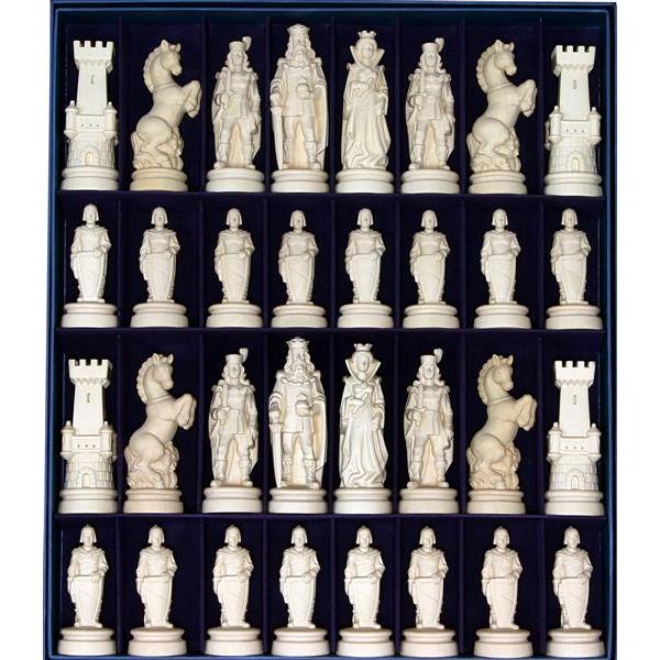 Knight's wood carved chess set n.1 with box - natural